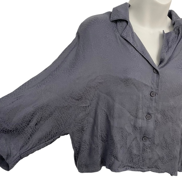 Steve Madden Viscose/ Rayon Cropped Button-Up Top SZ XS - Picture 5 of 14